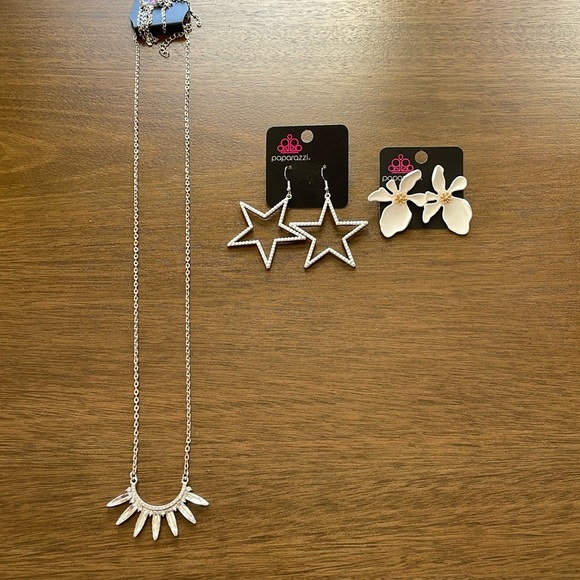 Earring Bundle Set & Necklace - Picture 1 of 4